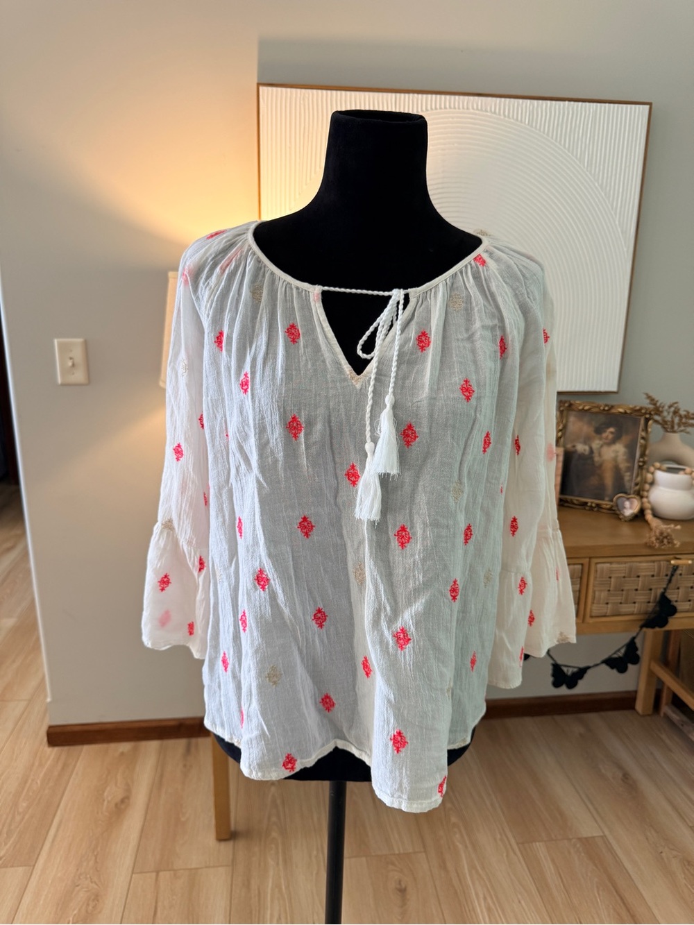 Aerie White Gauze Peasant Top with Pink Embroidery size S